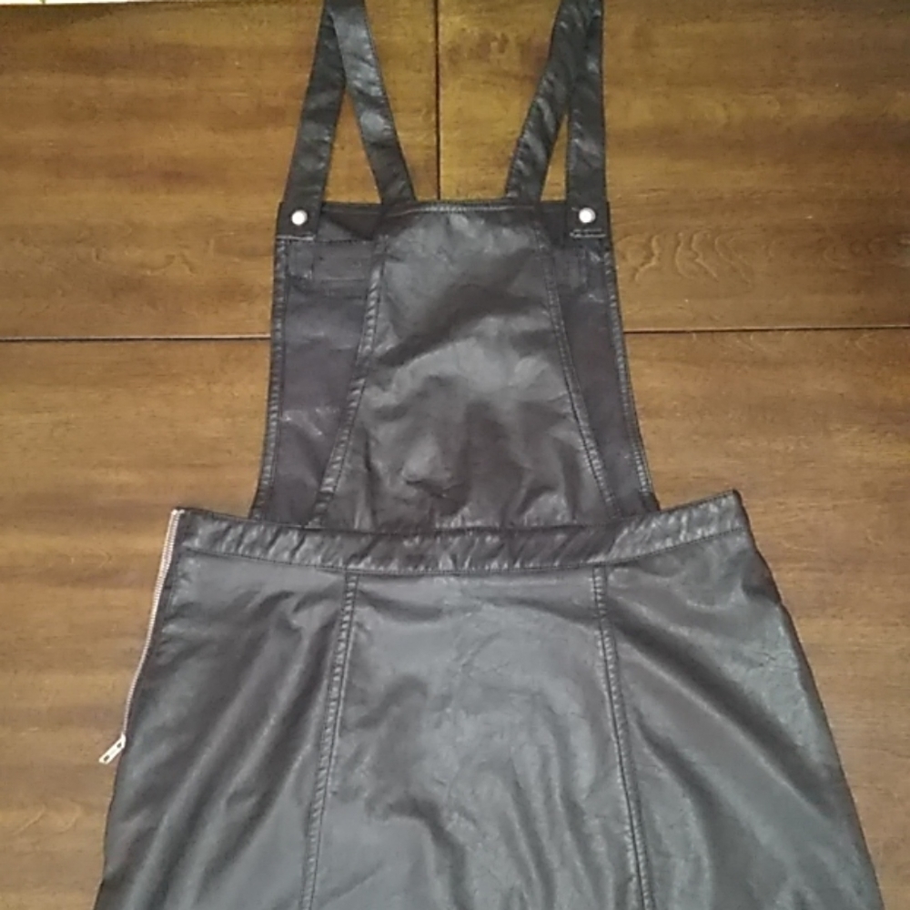 Overall - Picture 4 of 4